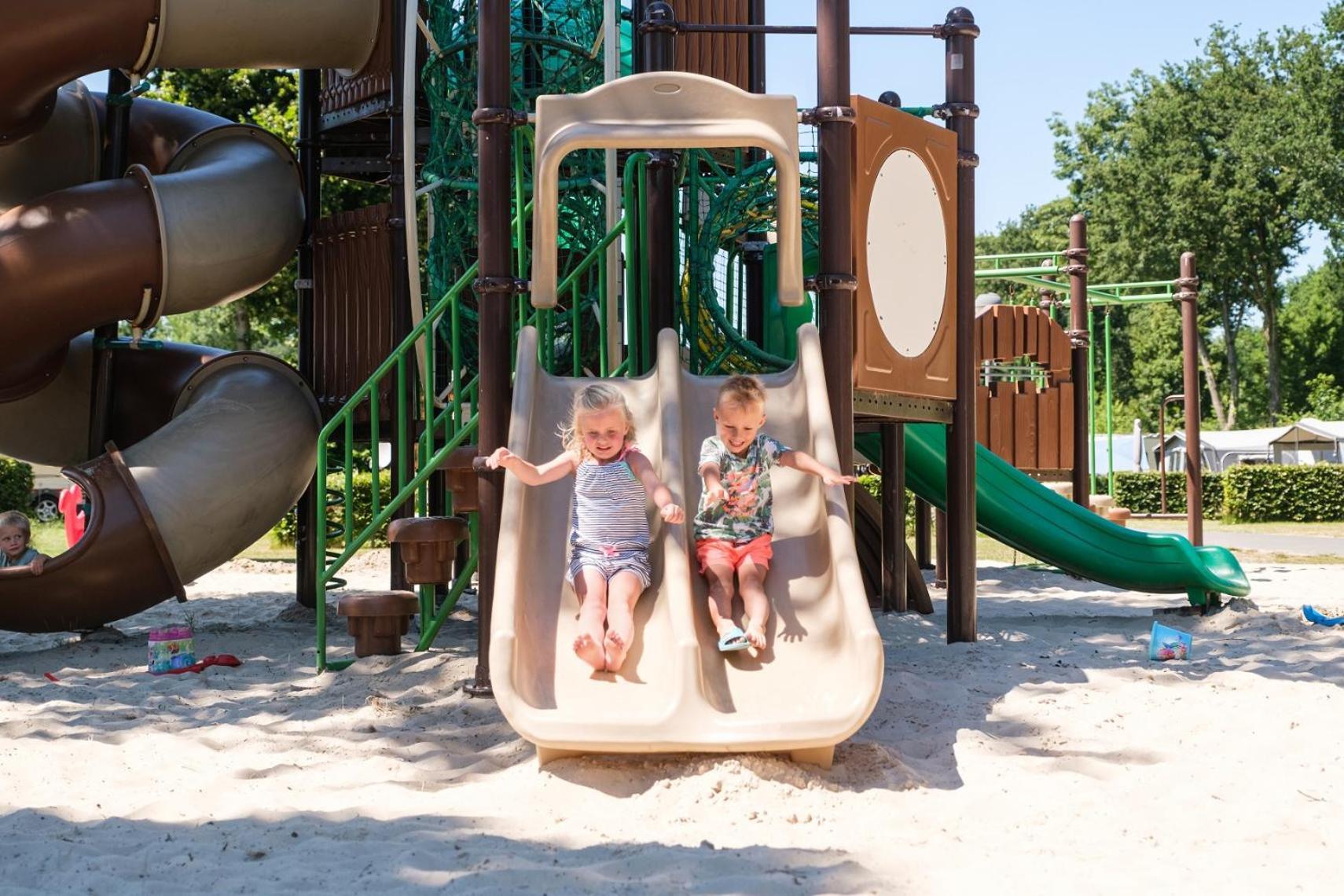 Camping De Pallegarste - Voor Uw Vakantiebestemming! Marienberg エクステリア 写真